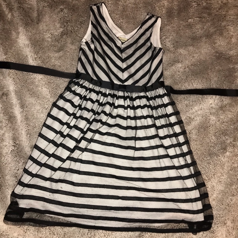 Black & white “speechless” dress with black ribbon